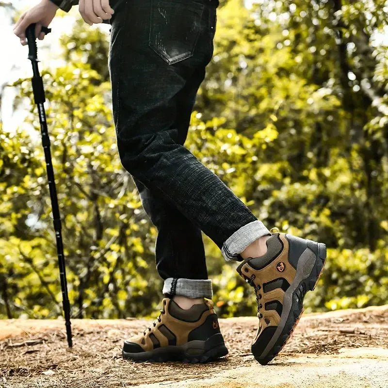 Herren Premium Wanderschuhe in Ubergrosse Ultra robust Bequem Rutschfest und mit Schnurdesign fur Jagd Camping Trekking und Outdoor Abenteuer Atmungsaktiv Wasserdicht und Stabil f